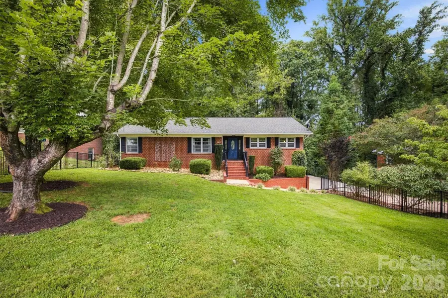 146 Maehill Place Sw, Lenoir, NC 28645 - #3