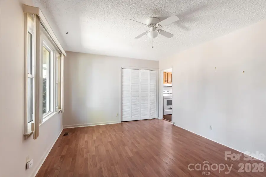 27 Trowbridge Lane, Brevard, NC 28712 - #3