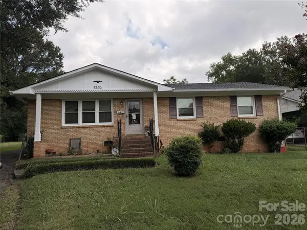 1236 Mt Kisco Drive, Charlotte, NC 28213