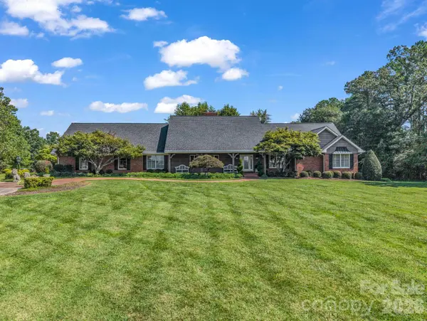 164 Brookfield Drive, Forest City, NC 28043
