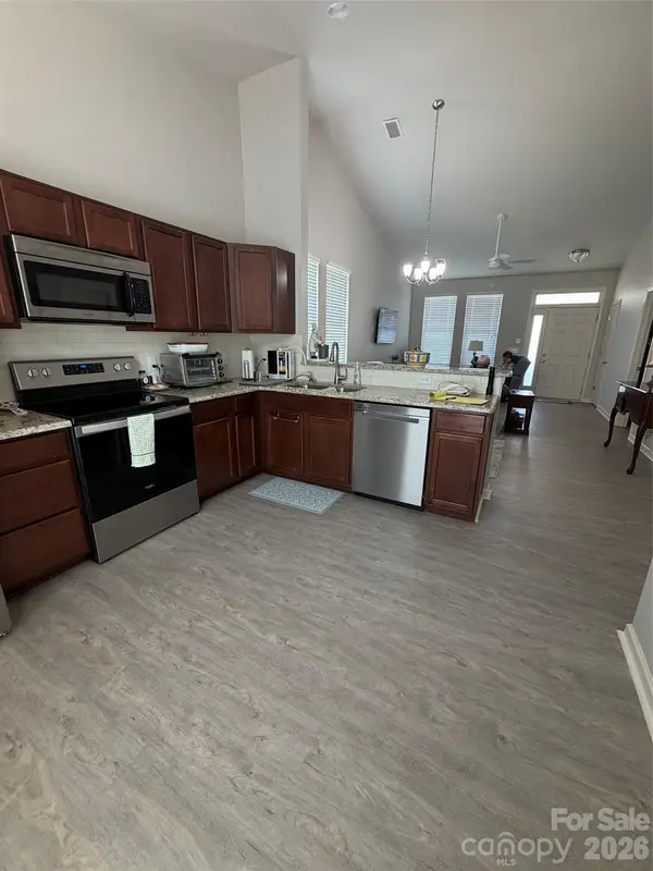 100 N Canyon Ridge Drive, Mount Holly, NC 28120
