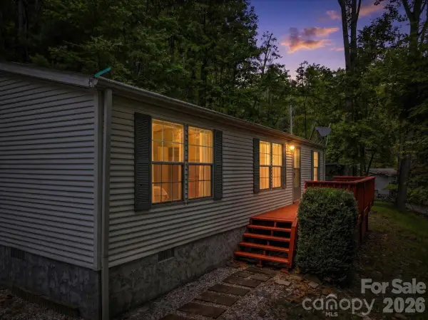 2271 Gouges Creek Road, Spruce Pine, NC 28777