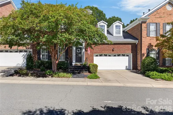 9363 Bonnie Briar Circle, Charlotte, NC 28277