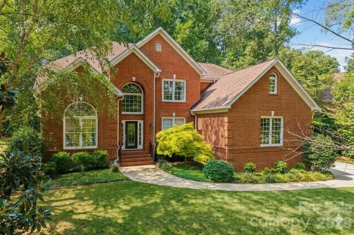 919 Thorn Ridge Lane, Lake Wylie, SC 29710 - #1