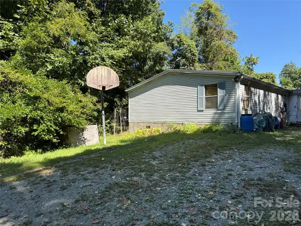 137 Nancy Mountain Road, Rosman, NC 28772