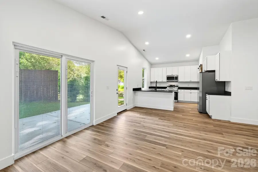 60 Pearl Street, Black Mountain, NC 28711 - #3