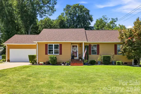 1009 Willow Run Road, Anderson, SC 29621