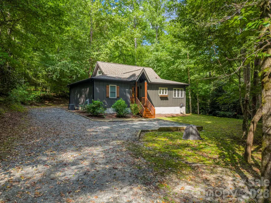126 Swans Way W, Lake Lure, NC 28746 - #3