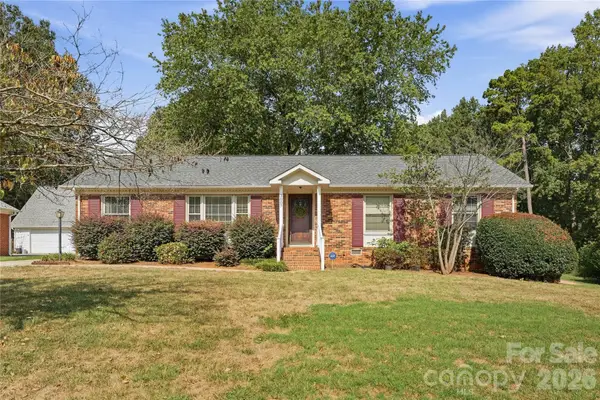 3007 Plentywood Drive, Matthews, NC 28105