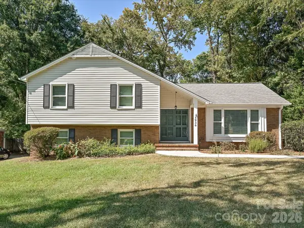 5936 Colchester Place, Charlotte, NC 28210