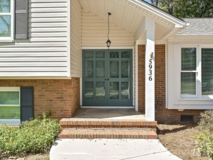 5936 Colchester Place, Charlotte, NC 28210 - #2