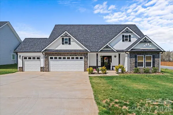 360 R C Thompson Road, Chesnee, SC 29323
