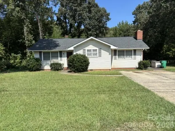 7331 Mallard Creek Road, Charlotte, NC 28262