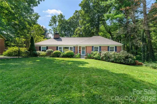 111 Gracelyn Road, Asheville, NC 28804