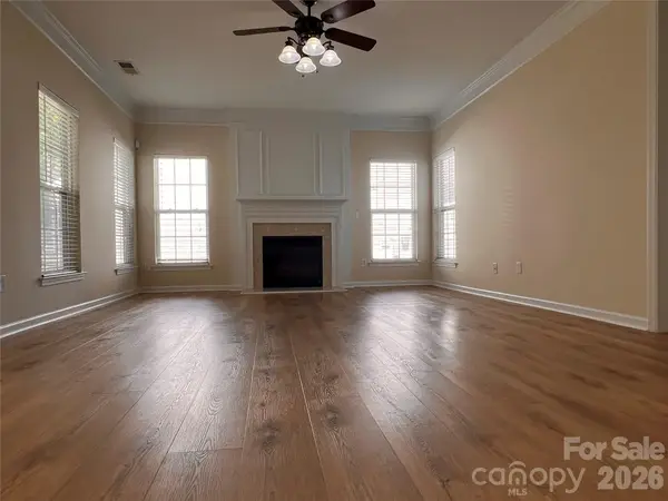 6227 Castlecove Road, Charlotte, NC 28215