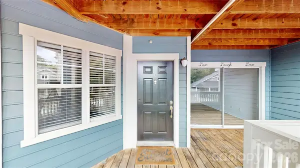 525 Olmsted Park Place #M, Charlotte, NC 28203