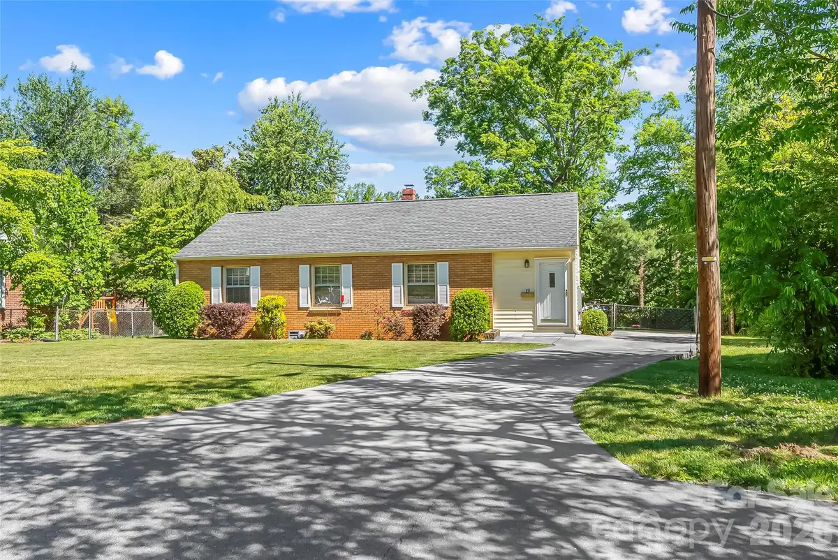 19 Wilburn Road, Asheville, NC 28806 - #1