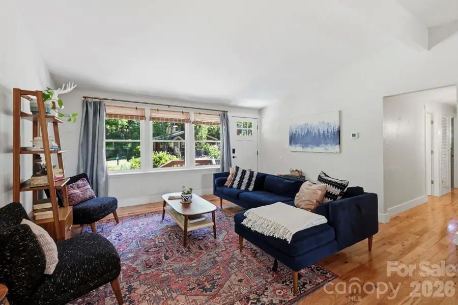 16 Melton Drive, Asheville, NC 28805 - #2