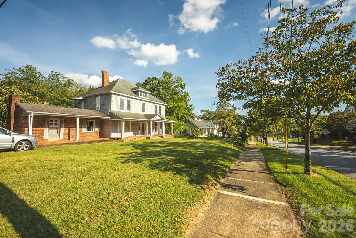 12 1st Avenue Drive Se, Taylorsville, NC 28681 - #1