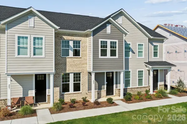 213 Vanguard Lane #19, Gastonia, NC 28056