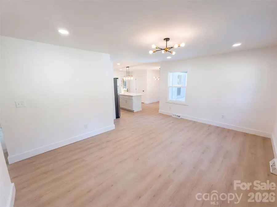 4200 Abbeydale Drive, Charlotte, NC 28205 - #3