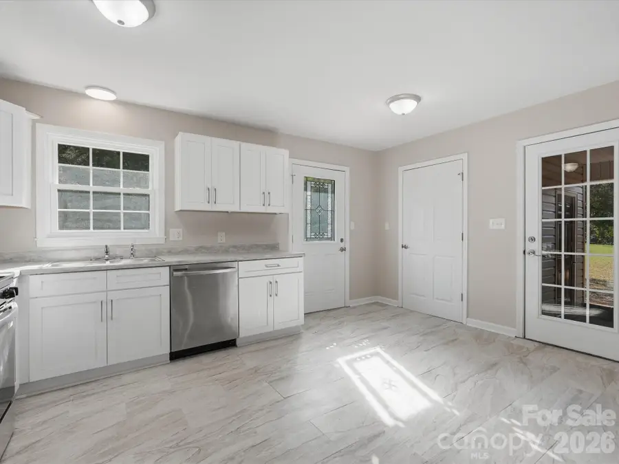 102 Cushman Drive, Chester, SC 29706 - #3