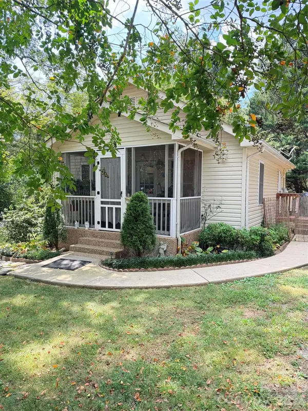 522 19th Street Sw, Hickory, NC 28602