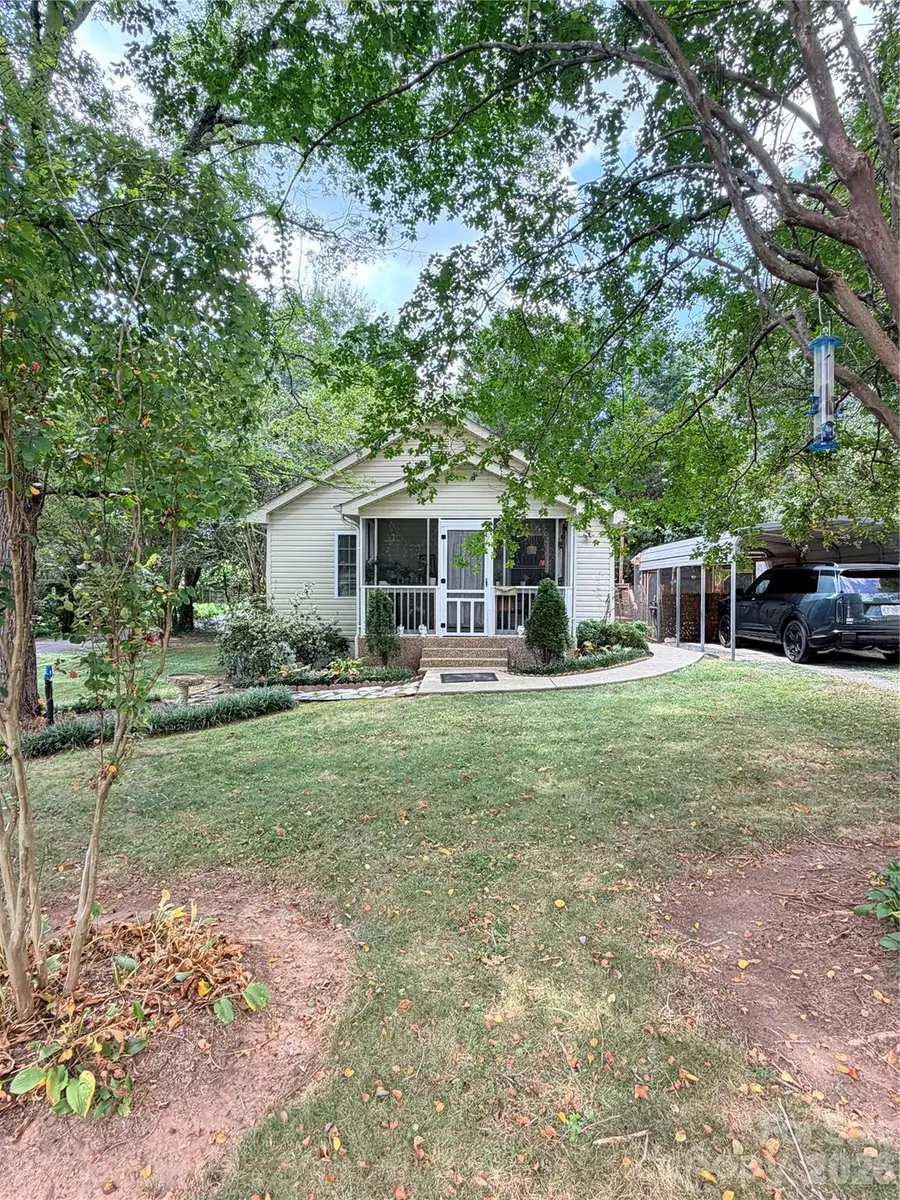 522 19th Street Sw, Hickory, NC 28602 - #2