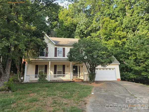 6002 Spanish Moss Lane, Charlotte, NC 28262