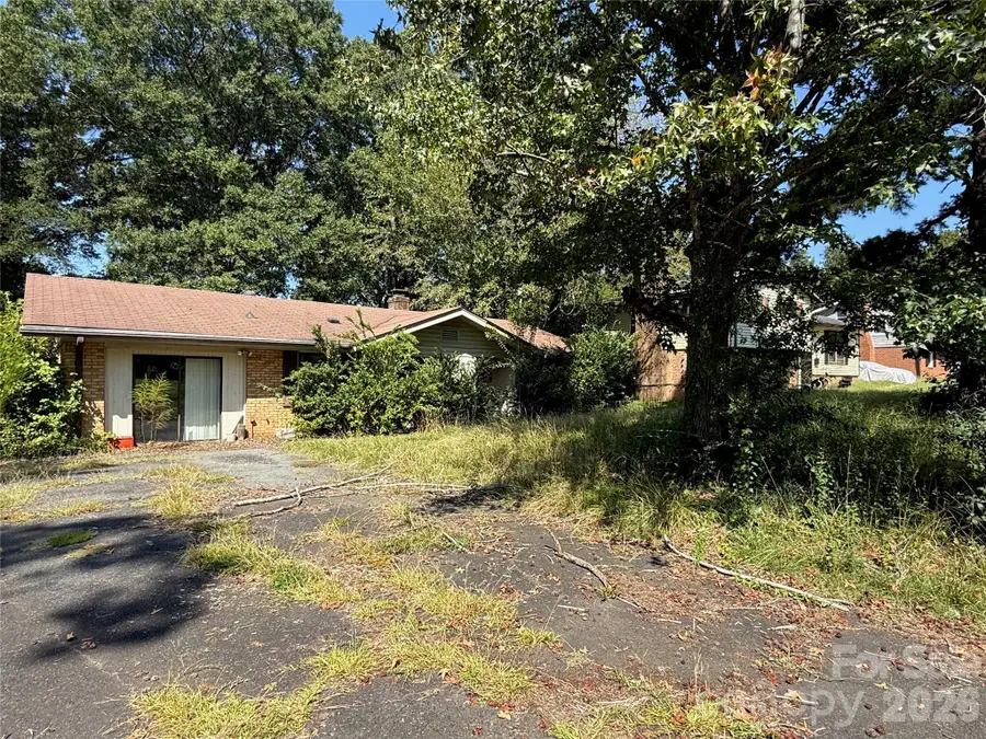 6737 Cardigan Avenue, Charlotte, NC 28215 - #2