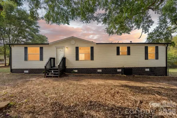 109 Puett Drive, Dallas, NC 28034