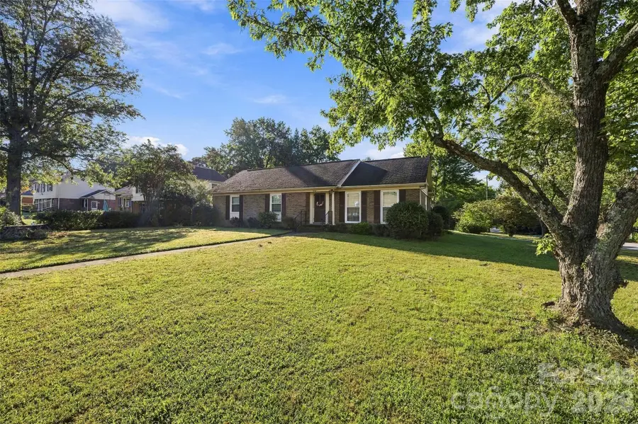 9100 Sandburg Avenue, Charlotte, NC 28213 - #3