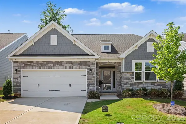 125 S Dunlavin Way, Mooresville, NC 28115