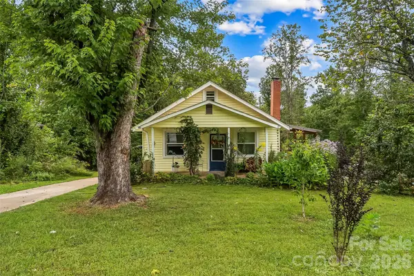 77 Fair Oaks Drive, Arden, NC 28704