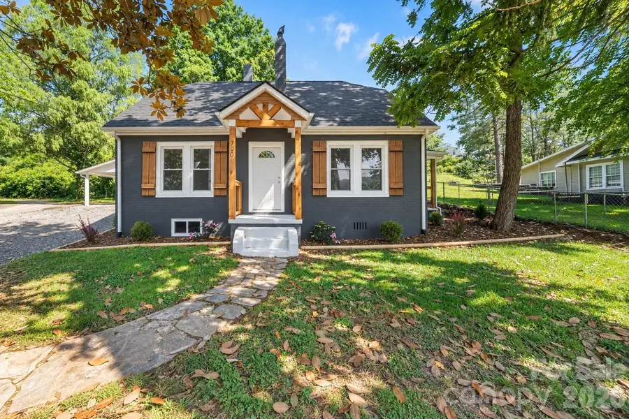 790 W Tate Street, Marion, NC 28752 - #2