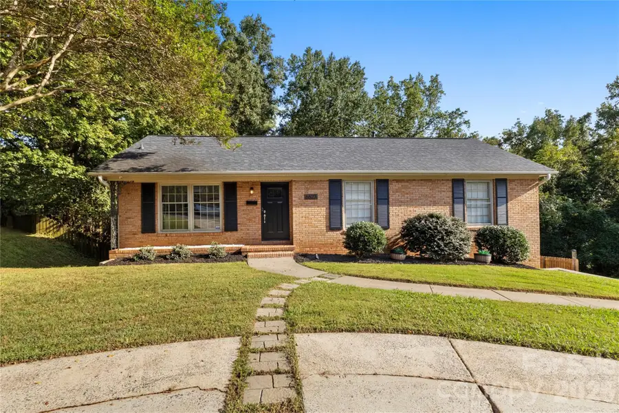 6623 Brookcrest Drive, Charlotte, NC 28210 - #2