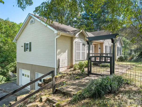 126 Ridgeline Road, Clyde, NC 28721