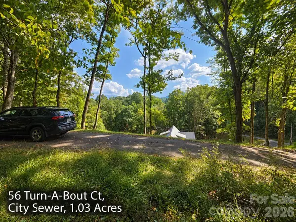250 & 300 Turn-a-bout Court, Waynesville, NC 28785
