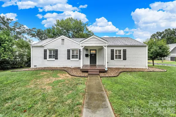 835 Everett Place, Charlotte, NC 28205