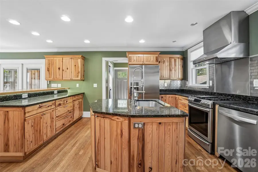 23 Lanvale Avenue, Asheville, NC 28806 - #2