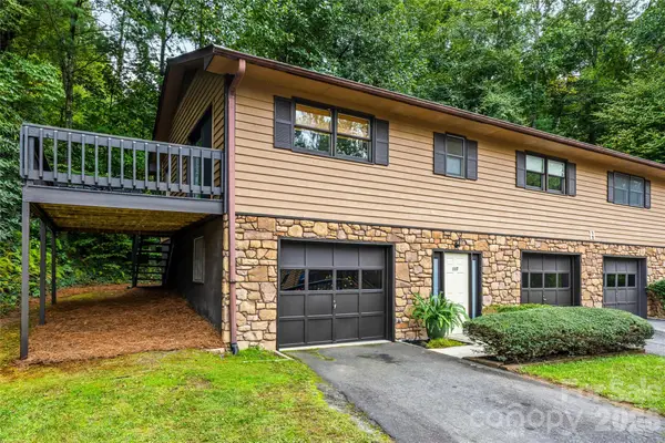 117 View De Lake Drive, Etowah, NC 28729