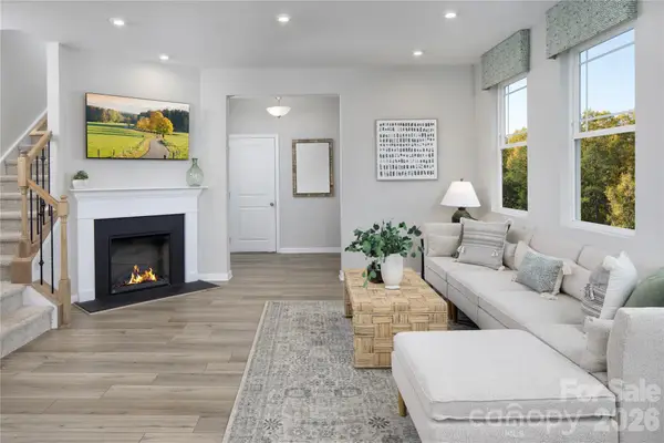 5222 Wyes Oak Lane, Charlotte, NC 28269