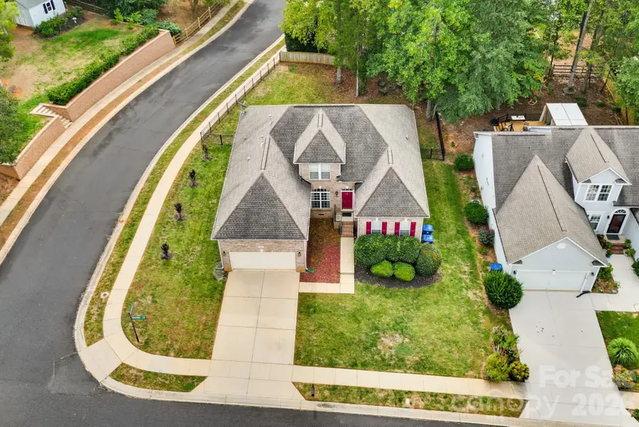 13330 Edgetree Drive, Pineville, NC 28134 - #2