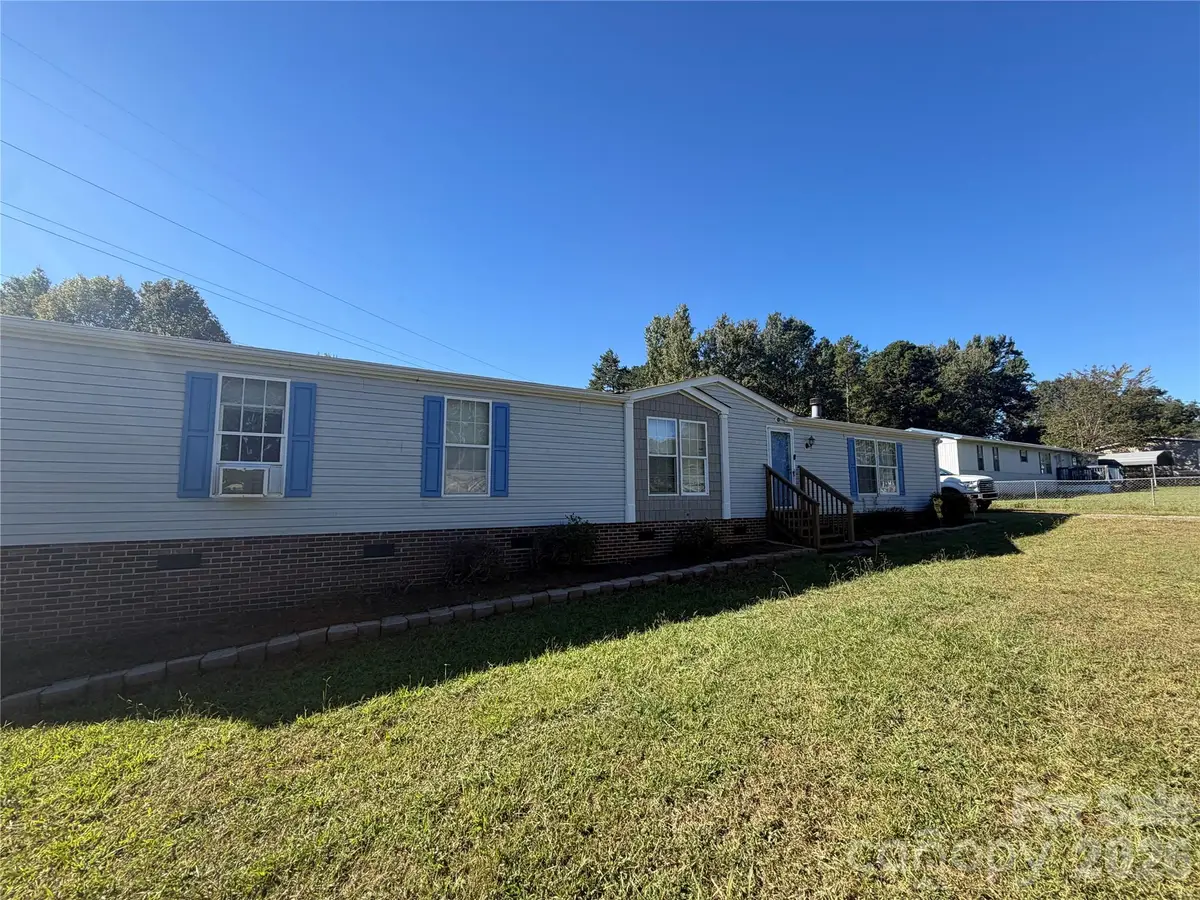 4009 Chestnut Woods Drive, Kings Mountain, NC 28086 - #1