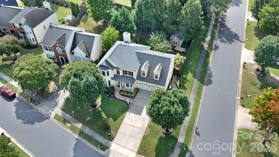 11623 Fox Hill Drive, Charlotte, NC 28269 - #2