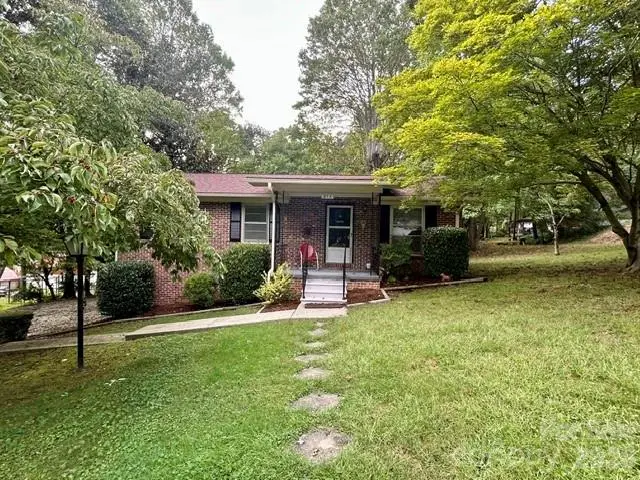 215 Norleon Avenue, Hendersonville, NC 28791 - #2
