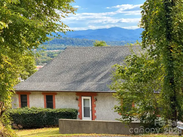 332 S Beaumont Street, Asheville, NC 28801