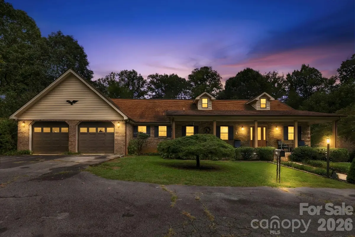 1079 Dupont Road, Hendersonville, NC 28739 - #1