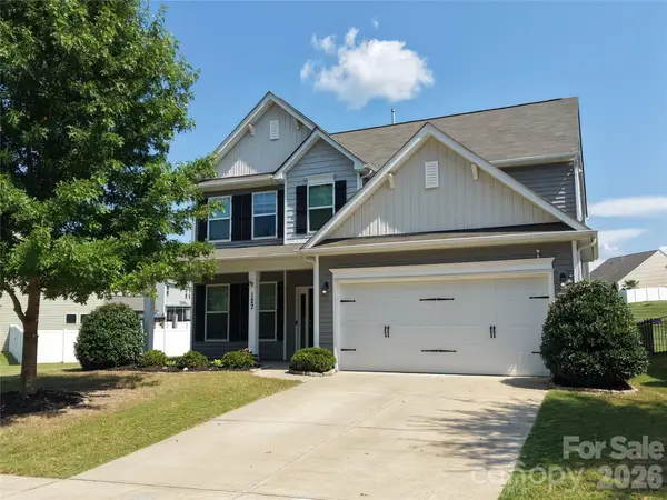 127 Lantern Acres Drive, Mooresville, NC 28115