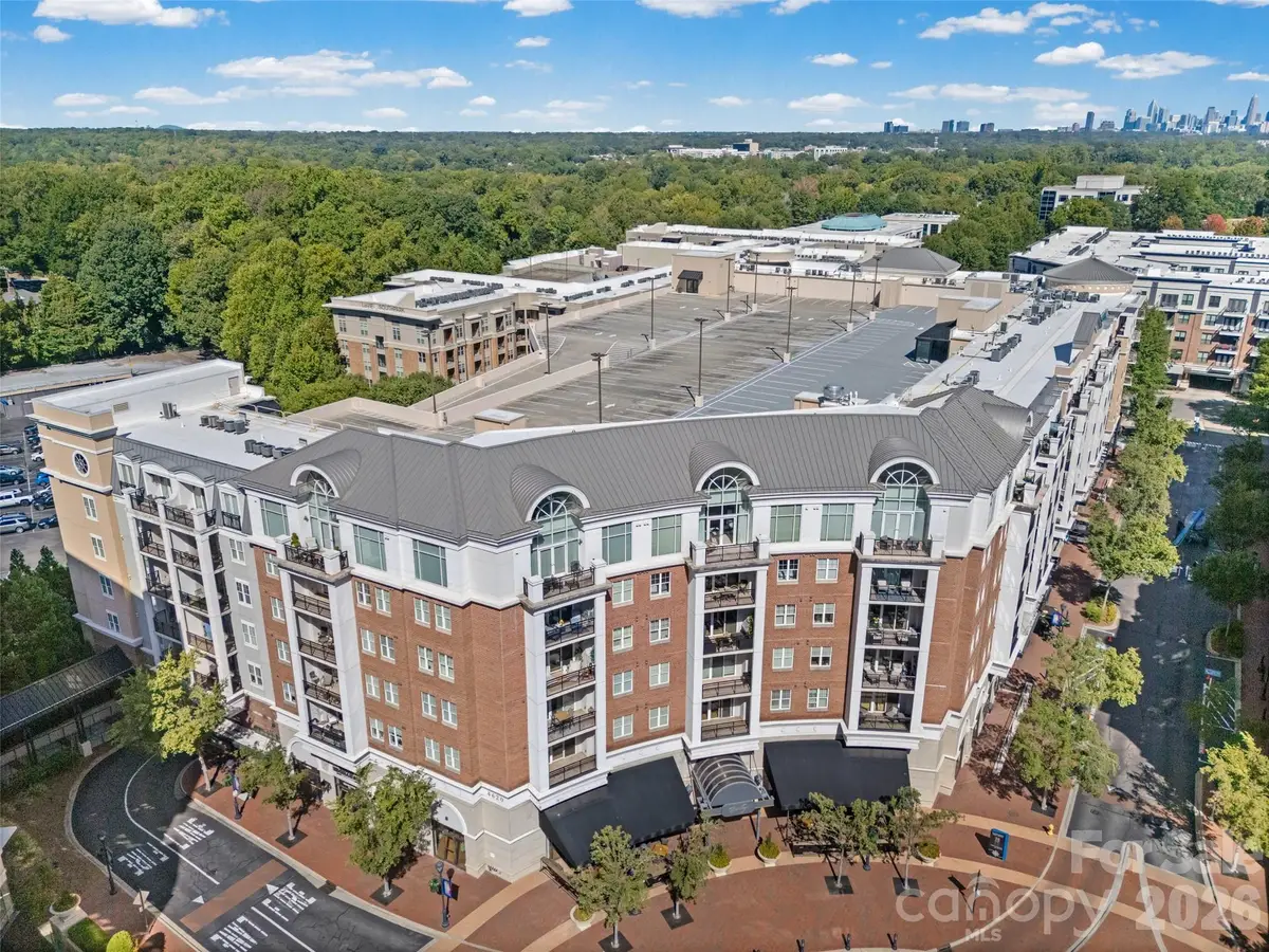 4620 Piedmont Row Drive W #302, Charlotte, NC 28210 - #1